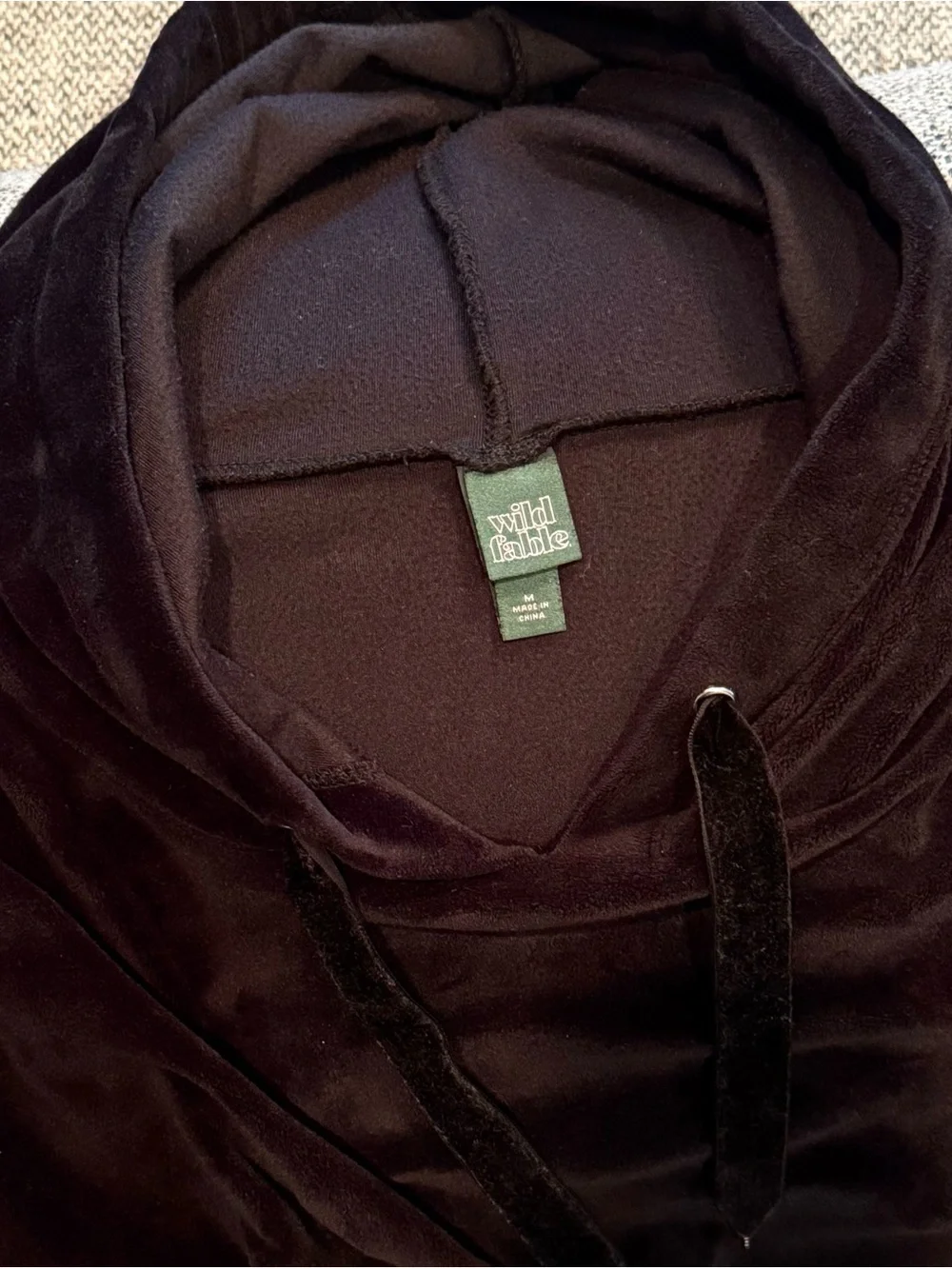 Black Faux Velvet Hooded Pullover - Picture 3 of 3